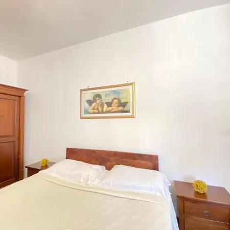 Aurelio House * Gallipoli